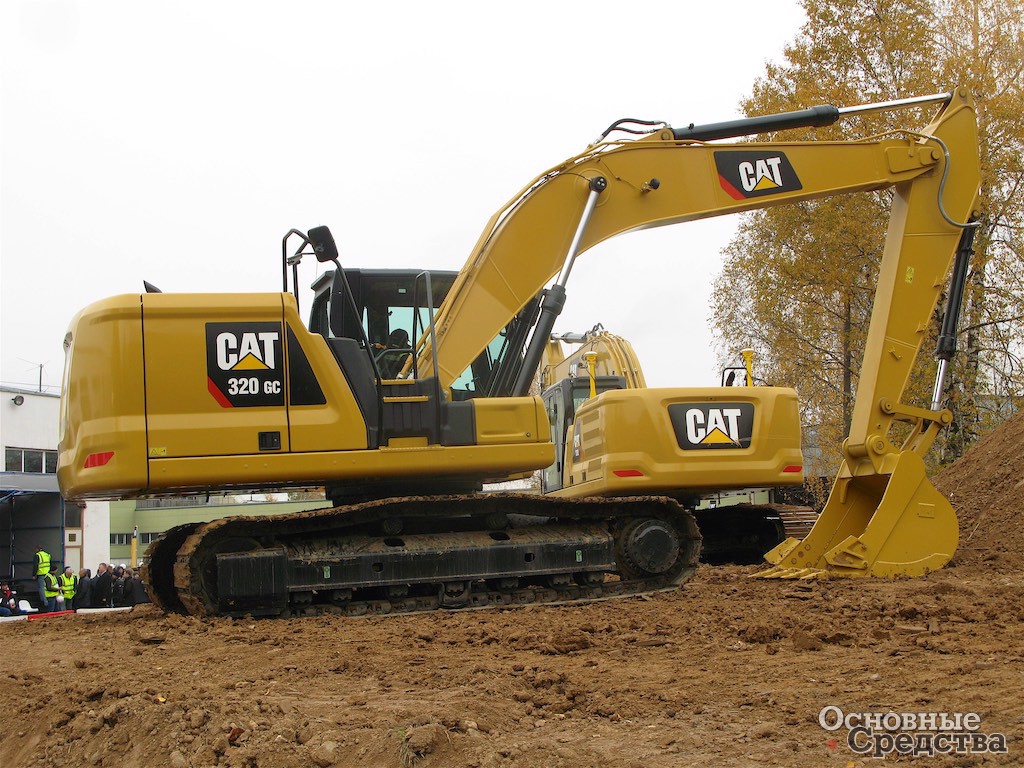 Гусеничный экскаватор Cat 320GC