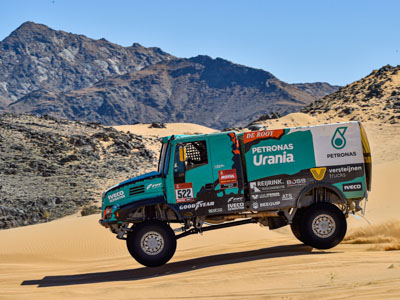 Команда PETRONAS Team De Rooy IVECO на пороге в топ-10 по итогам второго этапа «Дакар-2020»