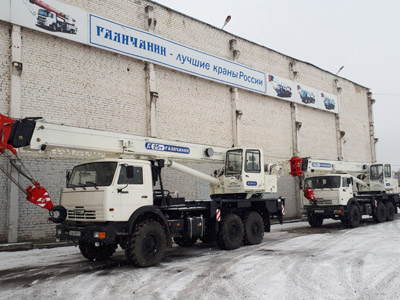 25-тонные автокраны «Галичанин» поставлены в Туркменистан