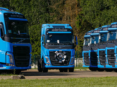 Первые Volvo FH LNG пополнили автопарк подмосковной компании «ЭйСиРейл»