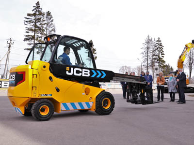 JCB Teletruk 30-19E ─ телескопический погрузчик года