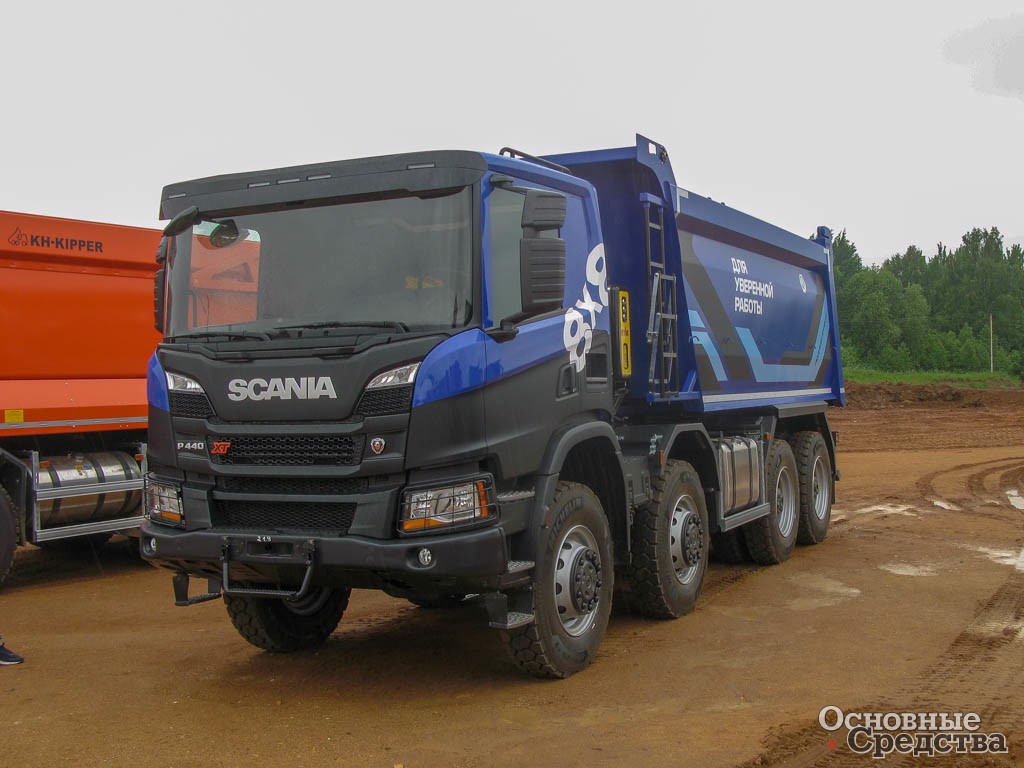 Scania P440B8x8HZ с самосвальной надстройкой БЦМ-273 ФОРМАТ