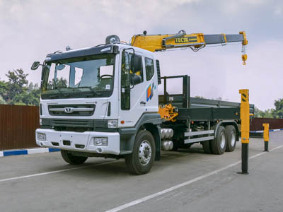 На российский рынок выходит бурильно-крановая установка на шасси Daewoo Novus