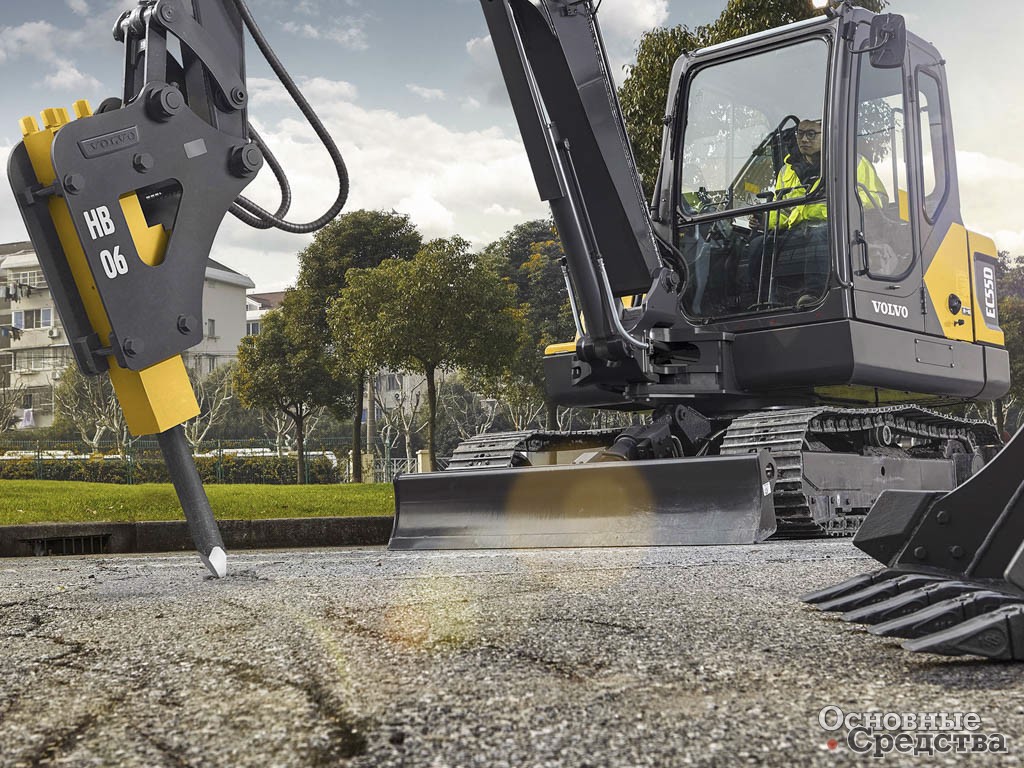 Мини-экскаватор Volvo EC55D