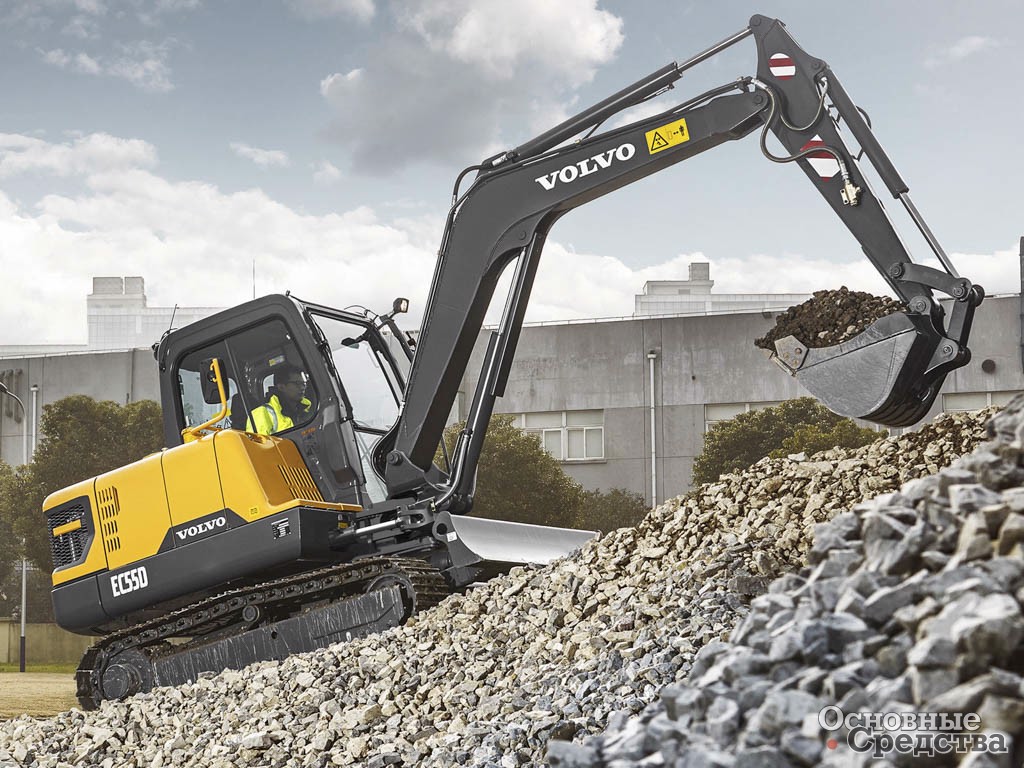 Мини-экскаватор Volvo EC55D