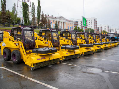 «ЧЕТРА» поставила мини-погрузчики МКСМ коммунальщикам Башкортостана 