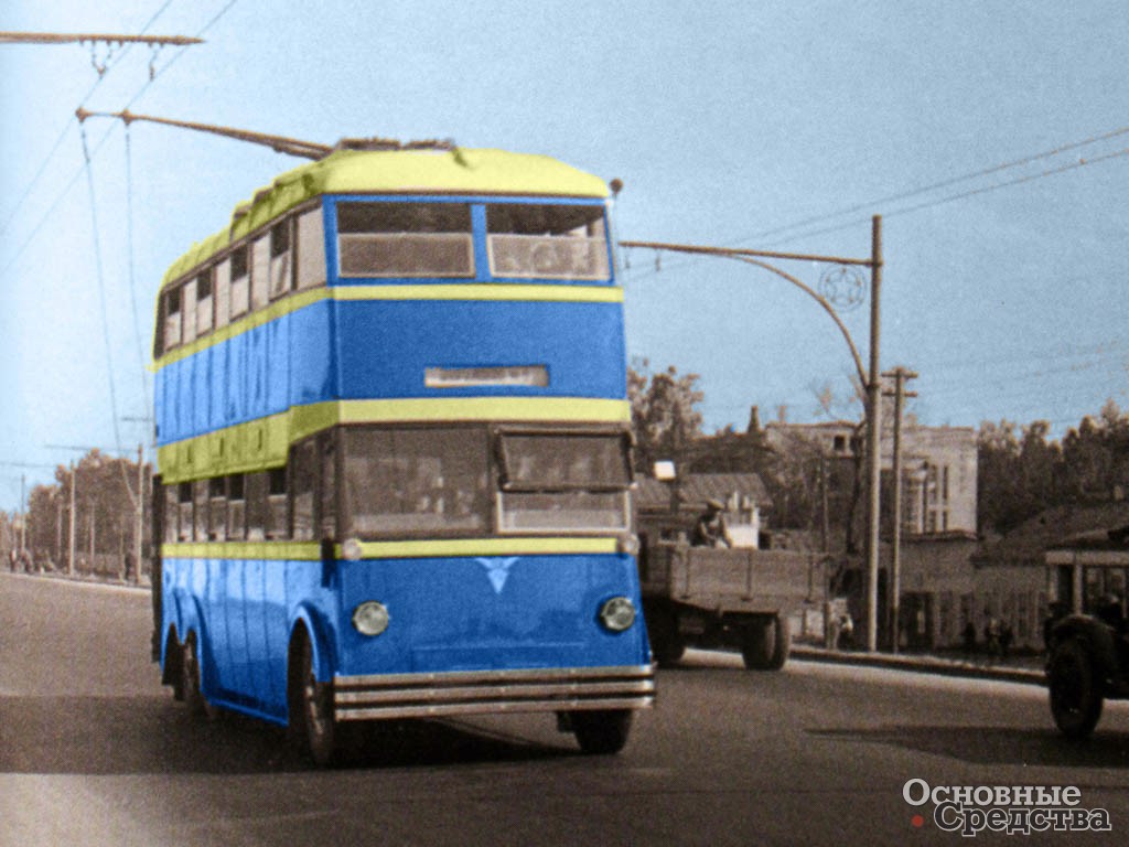 Двухэтажный троллейбус ЯТБ-3