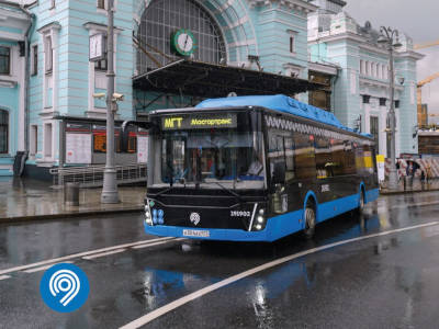 До московских вокзалов легко добраться на наземном городском транспорте