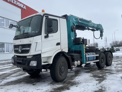 «ББТР» выводит на рынок седельный тягач Beiben 6х6 с КМУ и буровой навеской