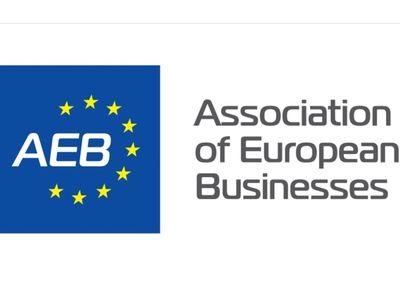 Продажи новых легковых и легких коммерческих автомобилей в ноябре 2025