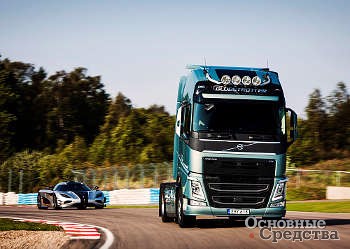 Тягач, Volvo FH, спорткар, Koenigsegg One