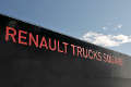 ОТКРЫТ ДЕМО-ПАВИЛЬОН RENAULT TRUCKS SQUARE