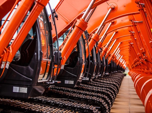 На российском заводе Hitachi Construction Machinery начинается производство экскаваторов для холодного климата