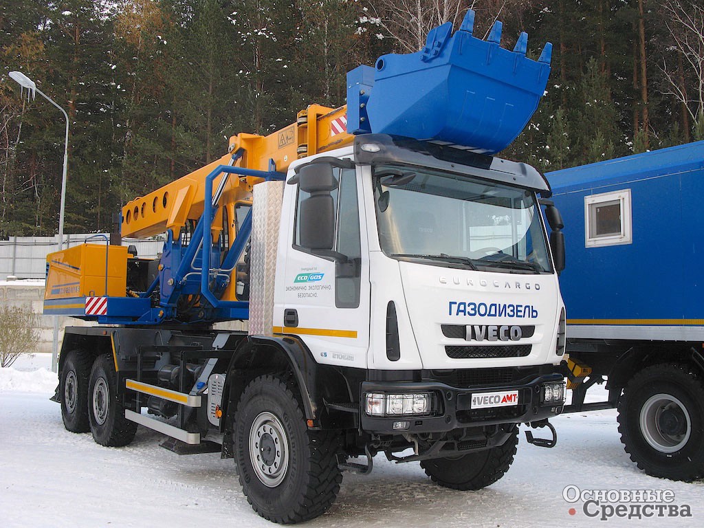 Экскаватор-планировщик IVECO-AMT 493920