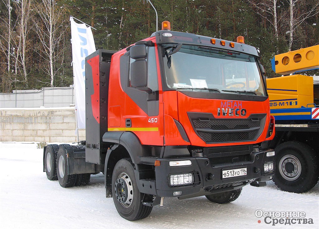 Седельный тягач IVECO-AMT 633911 (6х4) CNG