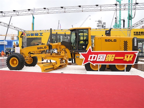 Новый грейдер SDLG G9260 в центре внимания на bauma China